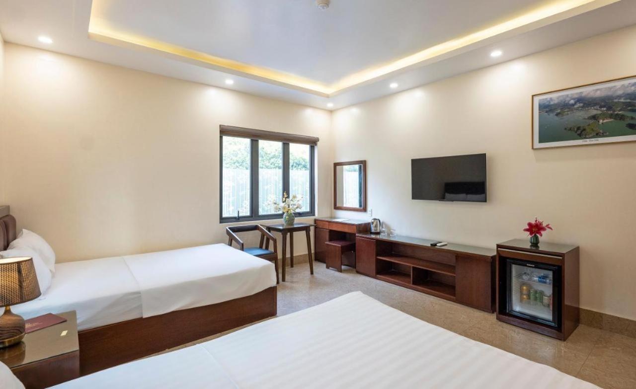 Aroma Cat Ba Sea View Hotel Chan Chau Экстерьер фото